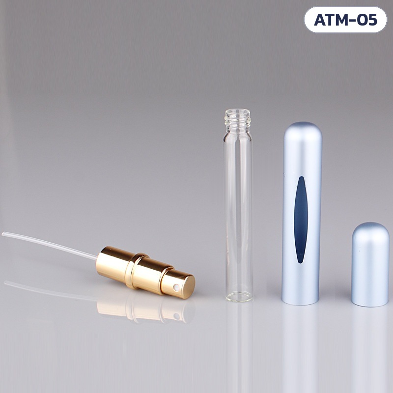 ขวดสเปรย์น้ำหอมพกพา 5 มล. ตัวอะลูมิเนียม ไส้แก้ว 10 สี ATM – ชิ้นส่วนแยก (สีฟ้า): ไส้ในขวดแก้วปากเกลียว และตัวขวดอะลูมิเนียมเปิดช่องมองระดับน้ำ พร้อมฝา